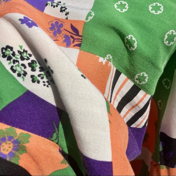 Urban Outfitters sleeveless wide leg V neck patchwork pattern jumpsuit size 2 - Picture 5 of 12